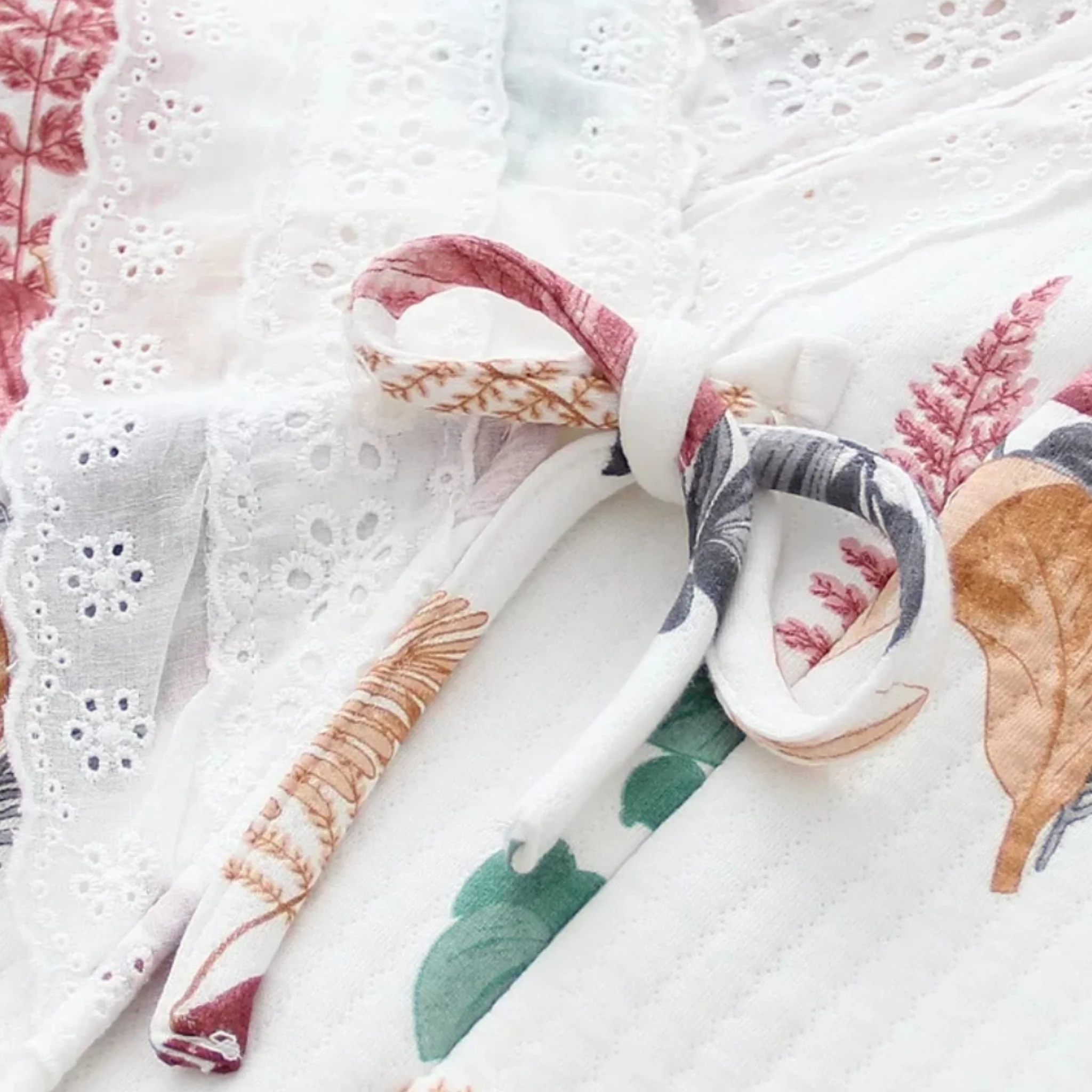 Floral wrap night suit - Image 4