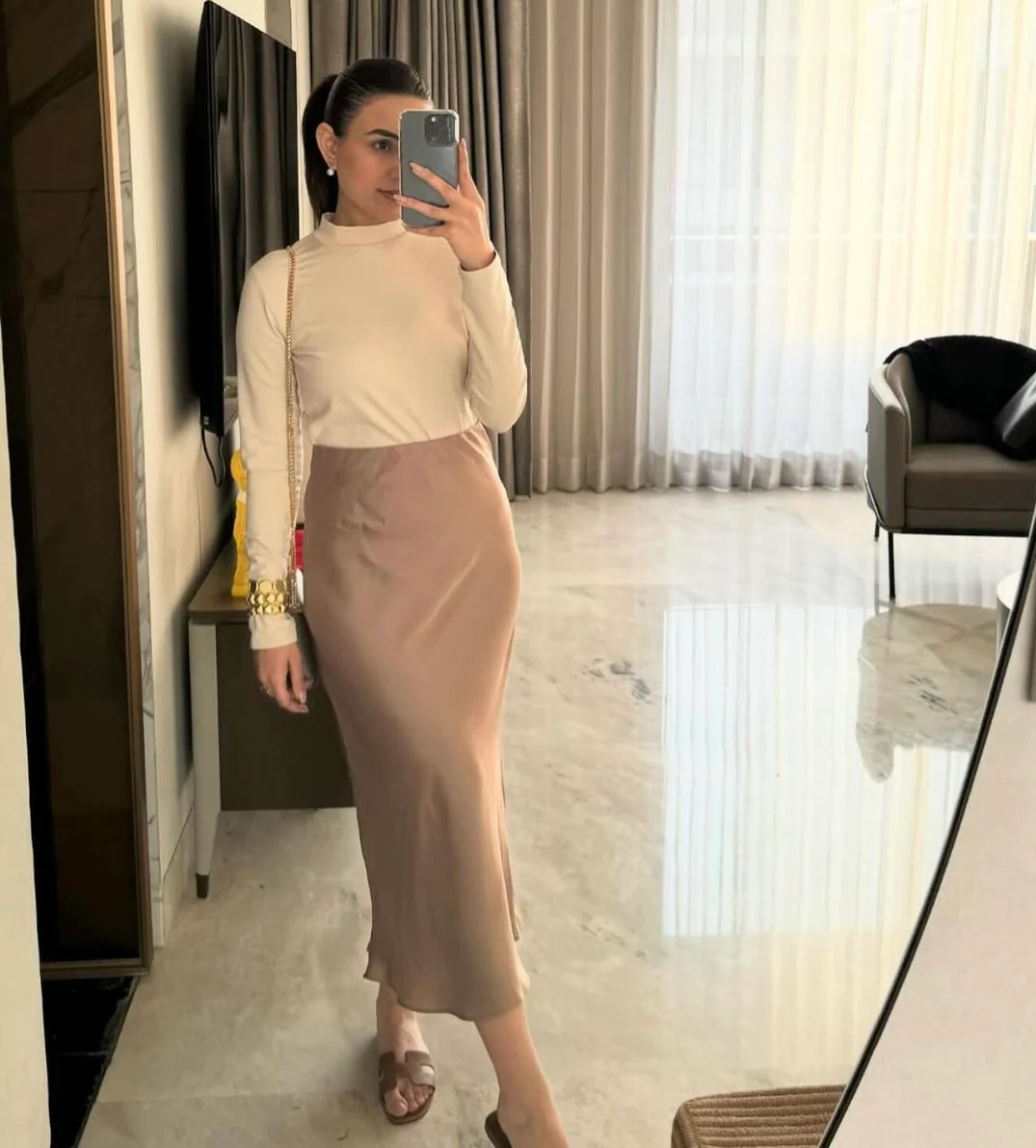 Satin skirt - Image 3